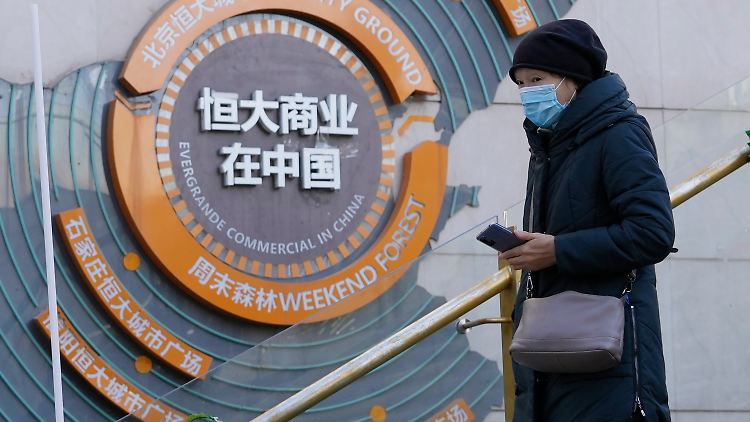 Evergrande warnt inzwischen selbst vor Zahlungsschwierigkeiten.