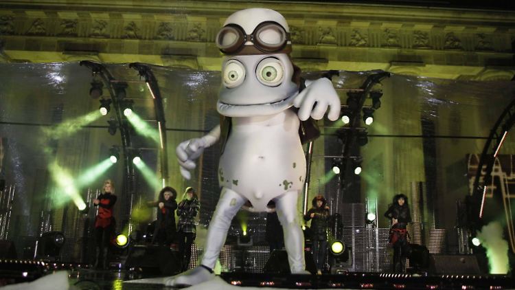 Unglaublich, aber wahr: 2010 trat der Crazy Frog sogar auf der Silvester-Party am Brandenburger Tor auf.