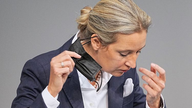 Verpasste die heutige Abstimmung über die Teilimpfpflicht im Bundestag: Alice Weidel.