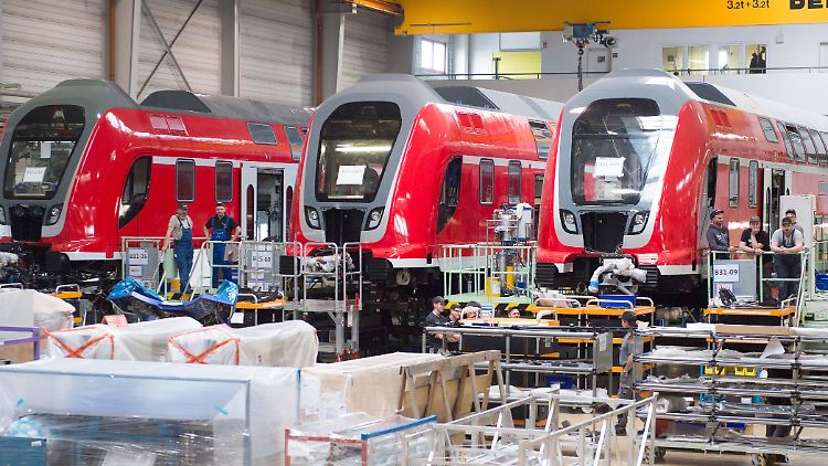 Vor allem die Werke in Henningsdorf und Görlitz sind von Stellenstreichungen betroffen.