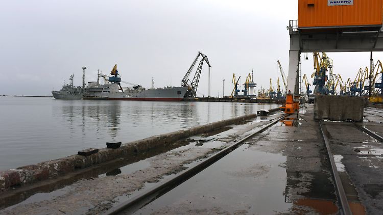 Noch ist Mariupol unter ukrainischer Kontrolle - aber die wichtige Hafenstadt könnte ins Visier des Kremls geraten sein.