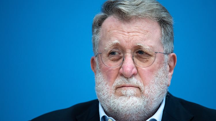 "Es war damals wahrscheinlich der einzige Fehler, den ich gemacht habe, dass ich überhaupt etwas Persönliches gesagt habe", sagte Mertens.