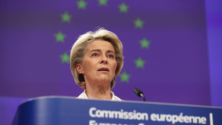 "Aggression muss ein Preisschild haben", sagte EU-Kommissionspräsidentin Ursula von der Leyen.