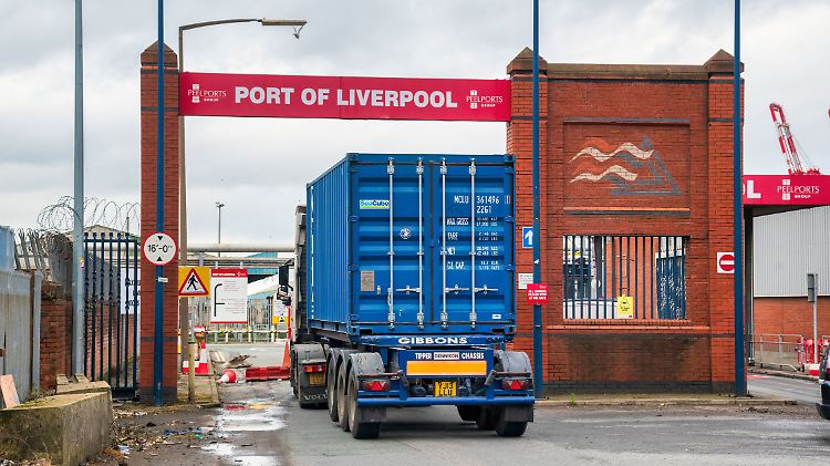 Insbesondere für kleinere EU-Firmen droht der Aufwand beim Export nach Großbritannien zu groß zu werden.