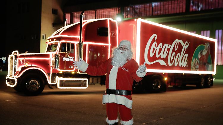 "Den Weihnachtsmann gibt es nicht und Coca-Cola nutzt sein Image, um sich als Träger guter Werte darzustellen", sagte der Bischof von Noto, Antonio Staglianò.