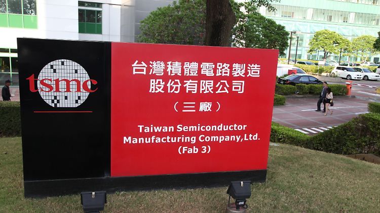Die Industrie - angefangen von der Unterhaltunhsindustrie bis zu den Autobauern - braucht deutlich mehr Chips. Der taiwanesische Halbleiterhersteller geht in die Spur.