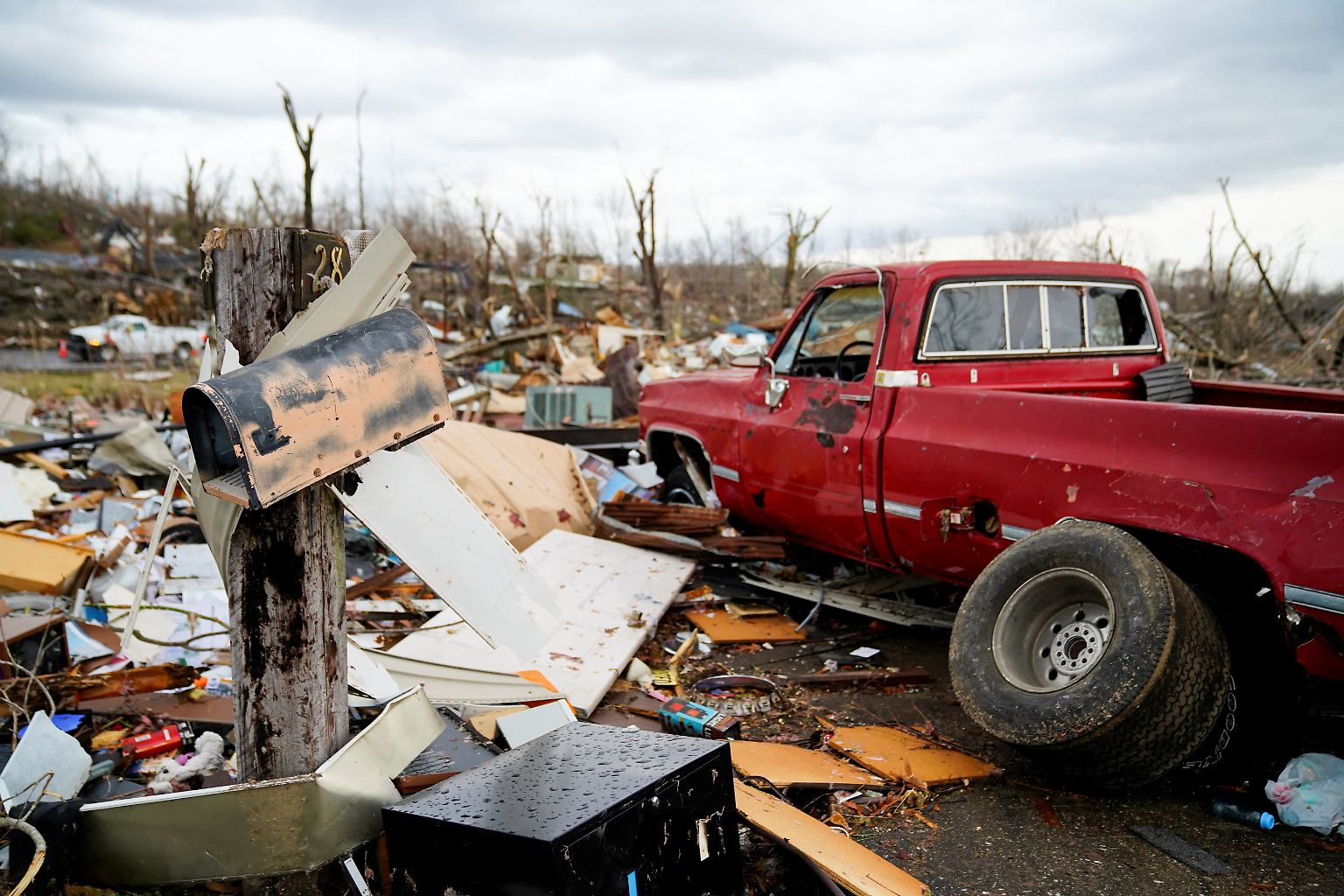 In den USA ziehen Dutzende Tornados eine Schneise ... 