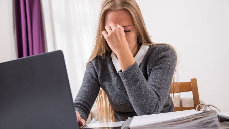 Zu viel Stress kann zu Nebennierenschwäche führen.