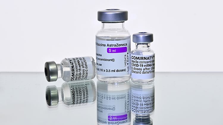 Die Studie untersuchte die Antikörperkonzentration bei Menschen, die mit den Impfstoffen  von Astrazeneca oder Biontech/Pfizer geimpft worden waren.