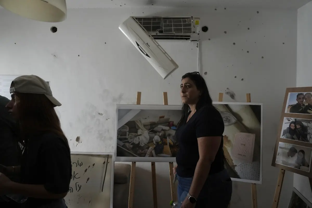 199513c57cc24d96442c458fcd0cd841