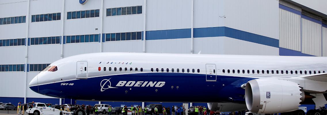 2021-11-19T183451Z_1252568473_RC2UXQ9UH50W_RTRMADP_3_BOEING-787-CONGRESS.JPG