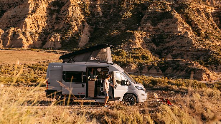 Die Reisemobil-Hersteller würden gerne verkaufen, werden aber durch Lieferengpässe ausgebremst.