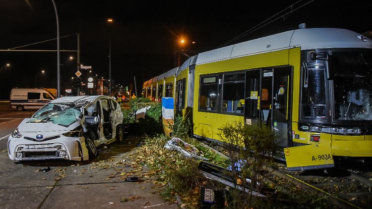 Bei diesem Unfall in Berlin wurden im Oktober ein Mensch getötet und vier verletzt.