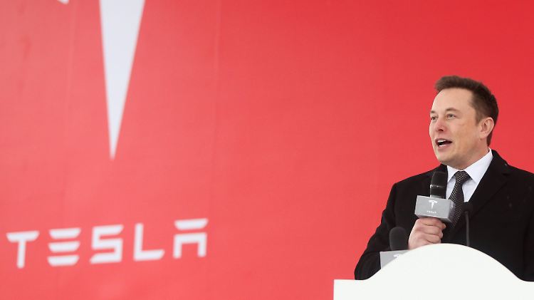 Tesla-Chef Musk soll mit seinen Äußerungen zu einem sexistischen Betriebsklima beigetragen haben.