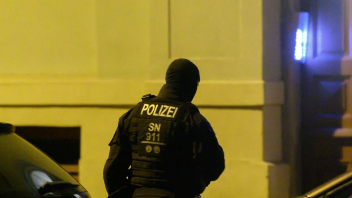 Dresden Razzia.JPG
