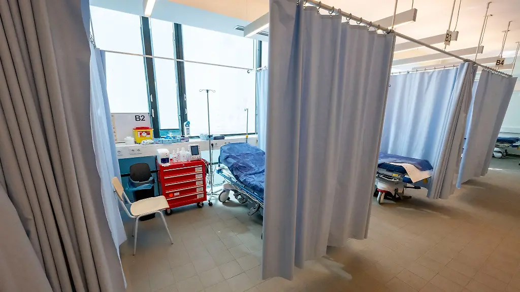 Die-Aicher-Wiesn-Ambulanz-half-auch-vielen-Wiesn-Bedienungen