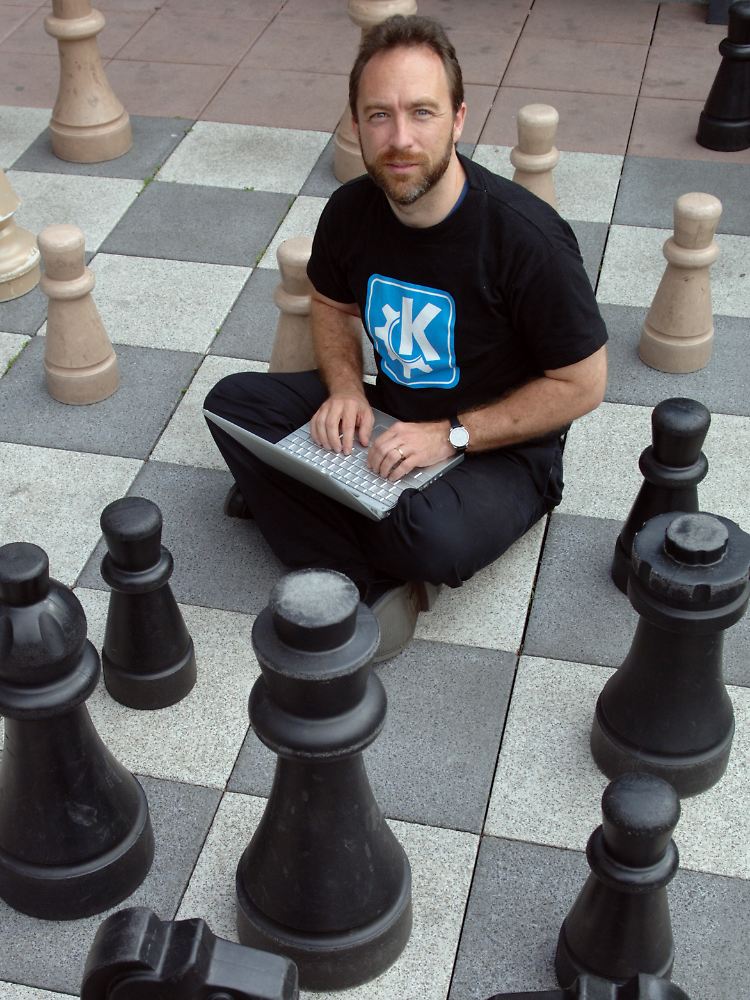 Wikipedia-Gründer Jimmy Wales ist passionierter Schachspieler und Computer-Freak.