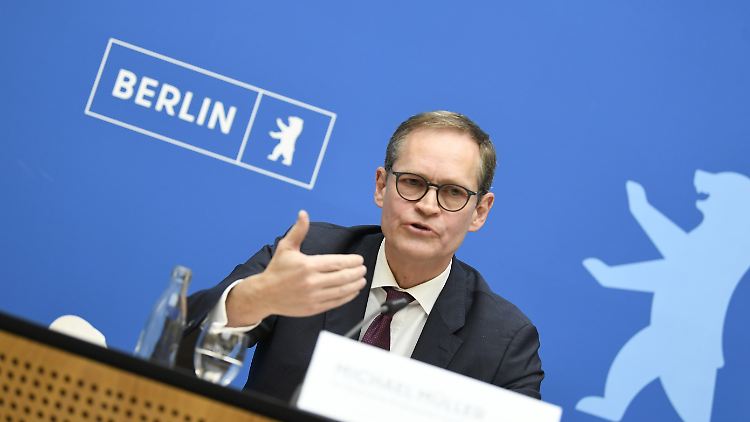Mit freier Meinungsäußerung habe das nichts mehr zu tun, sagt Berlins Regierender Bürgermeister Michael Müller über die Drohbriefe.