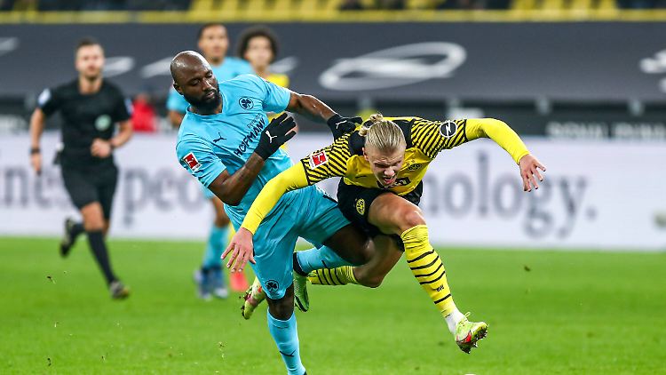 Zäh war es für Erling Haaland und Borussia Dortmund gegen Greuther Fürth.