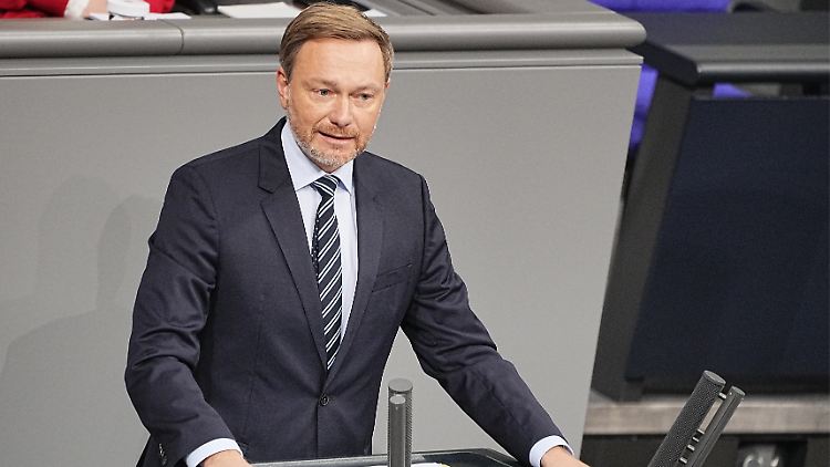 Bundesfinanzminister Christian Lindner verteidigte den Nachtragshaushalt gegen Angriffe aus der Opposition. 