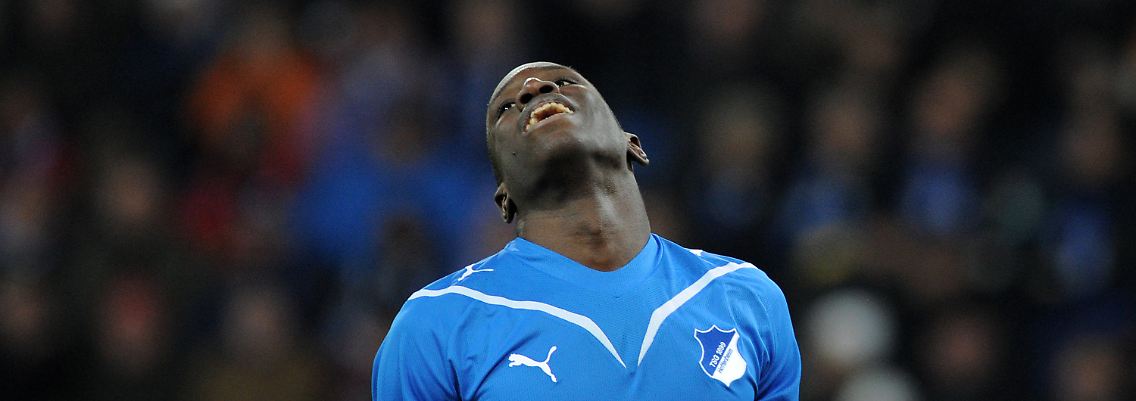 Demba Ba möchte unbedingt zu englischen Abstiegskandidaten wechseln.