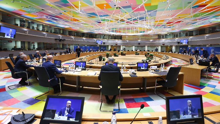 Auf dem EU-Gipfel sollen Reisebestimmungen vereinheitlicht werden.