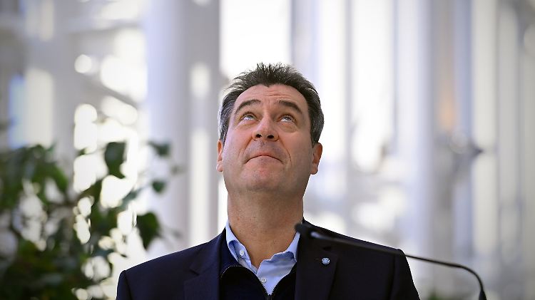 Die Trauben hängen wohl zu hoch - CSU-Chef Söder rechnet nicht mehr damit, dass es ohne Koalitionspartner geht in Bayern.