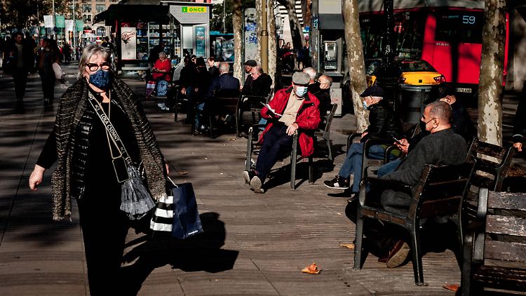 In Barcelona geht derzeit rund ein Viertel aller Neuinfektionen auf die Omikron-Variante zurück.