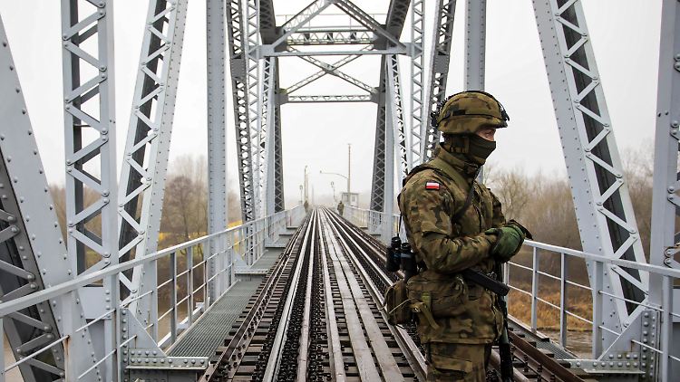 Laut Polens Verteidigungsminister Mariusz Blaszczak hätte der vermisste Soldat niemals an der Grenze eingesetzt werden dürfen.​ (Symbolbild)
