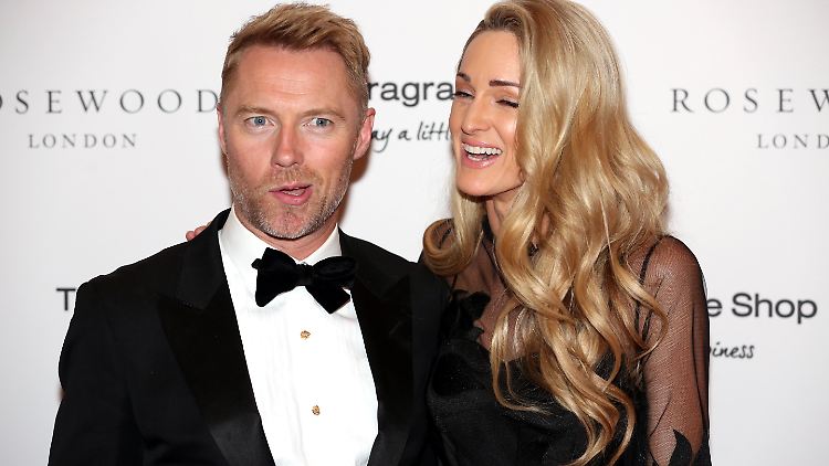 Mit seiner Ehefrau Storm hat Ronan Keating zwei Kinder. Die anderen drei stammen aus seiner ersten Ehe. 
