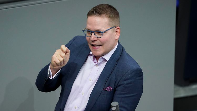 Der gesundheitspolitische Sprecher der Unionsfraktion, Tino Sorge, übt scharfe Kritik an Gesundheitsminister Lauterbach. 