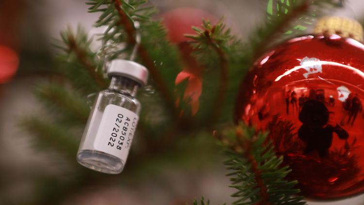 Die Impfkampagne soll auch über Weihnachten und Silvester auf Hochtouren weiterlaufen.