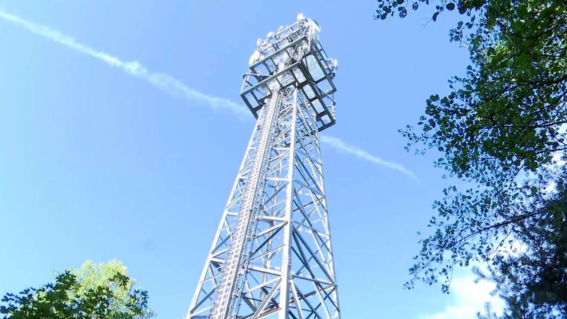 Telekom_Funkmasten.JPG