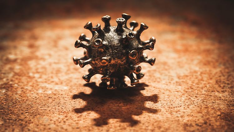Die Omikron-Mutation sorgt für hohe Ansteckungszahlen.