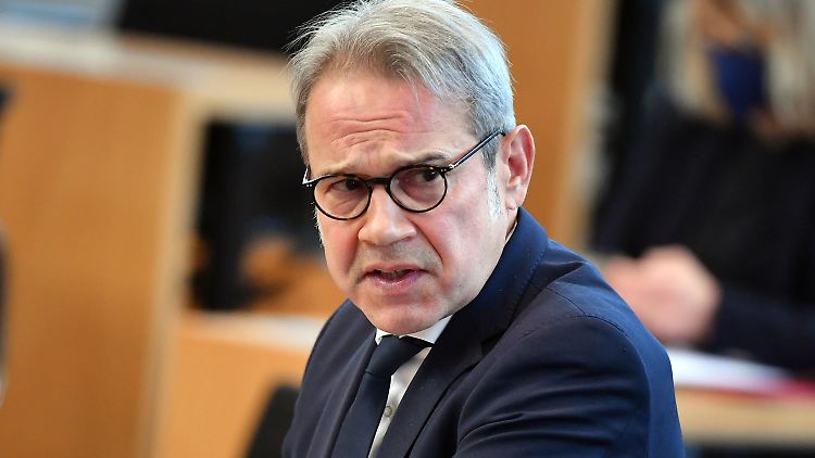 Georg Maier bezeichnete den Aufruf als eine Belastung für ihn und seine Familie.
