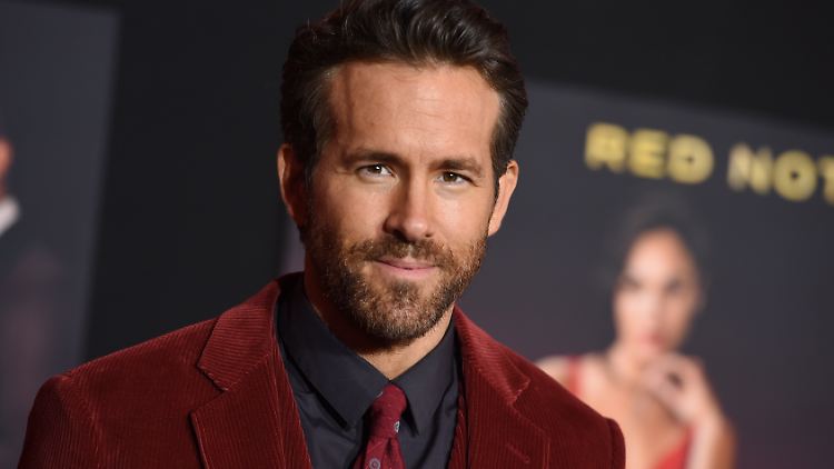 Ryan Reynolds hat in seiner Kindheit unter dem strengen Vater gelitten.