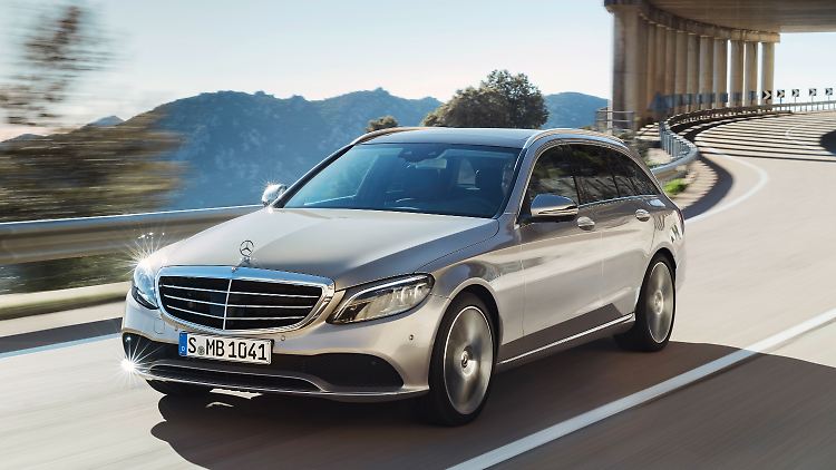 Das T-Modell der C-Klasse erfreut sich in Deutschland größerer Beliebtheit als die Limousine, ist dementsprechend auch im Gebrauchtwagenhandel empfindlich teurer.