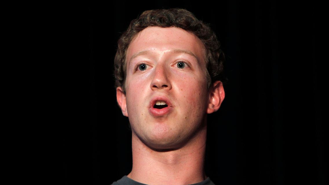 David Zuckerberg scheint es, kaum fassen zu können: Die Investoren reißen sich um außerbörsliche Firmenanteile an dem von ihm gegründeten Netzwerk Facebook.