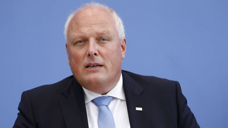 Pandemiebekämpfung und Datenschutz schließen sich nicht aus, sagt Kelber.