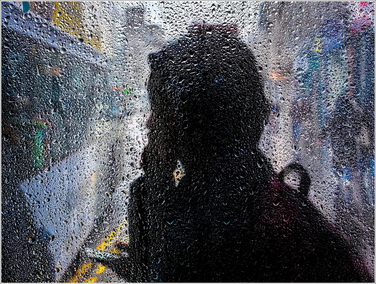 epi-222679367-Rain-on-a-Window-Gr