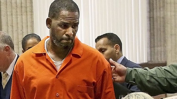 Der Musiker R. Kelly muss lange ins Gefängnis. Wie lange, wird in Kürze verkündet.