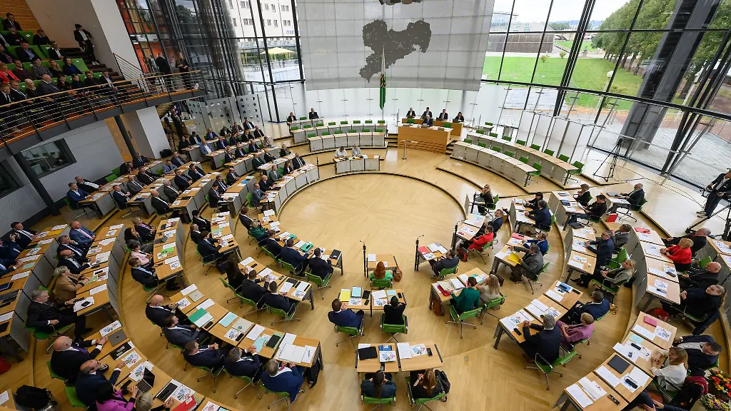 Der-Saechsische-Landtag-hat-sich-eine-neue-Geschaeftsordnung-gegeben-und-damit-die-Regeln-der-Arbeit-festgelegt