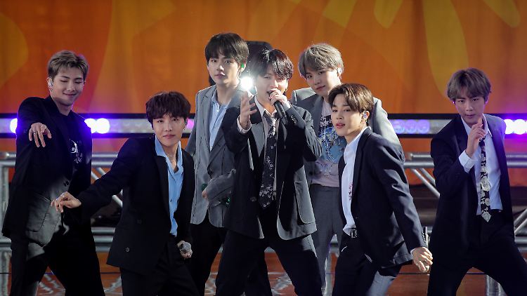 BTS setzte mit ihrem Song "Dynamite" im vergangenen Jahr als erste südkoreanische Musikgruppe an die Spitze der US-Singlecharts.