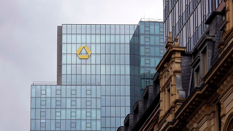 Die Commerzbank erwartet 2022 solide Geschäfte mit dem Mittelstand.