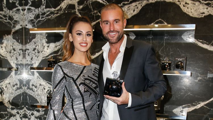 Philipp Plein und seine Freundin Lucia Bartoli erwarten ihr erstes gemeinsames Kind.
