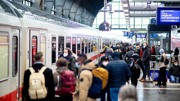 Die Fernzüge waren über Weihnachten voller als im Vorjahr. 