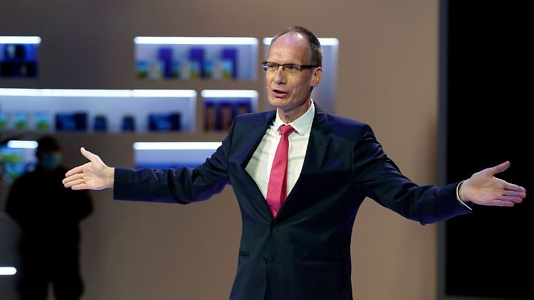 Nach nur vier Monaten nimmt der Ex-Opel-Chef Michael Lohscheller beim vietnamesischen Autobauer Vinfast seinen Hut.