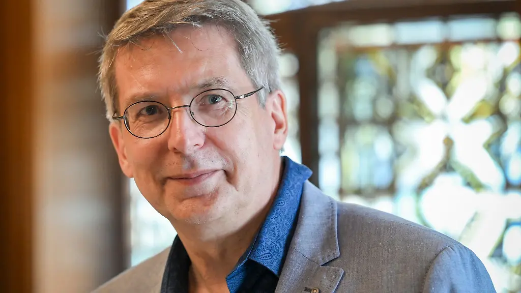 Will-eine-zuegige-Regierungsbildung-der-Praesident-des-Staedte-und-Gemeindebundes-Brandenburg-Wittenberges-Buergermeister-Oliver-Hermann-parteilos-Archivbild