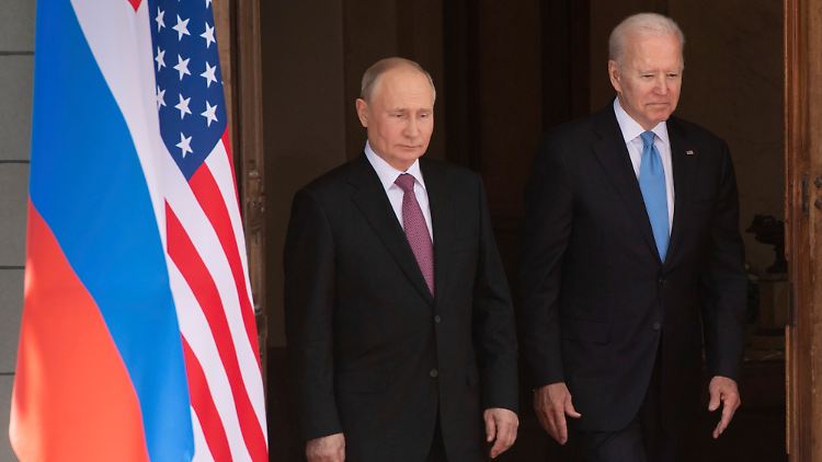 Biden und Putin hatten sich zuletzt Anfang Dezember im Rahmen einer rund zweistündigen Videoschalte gesprochen.