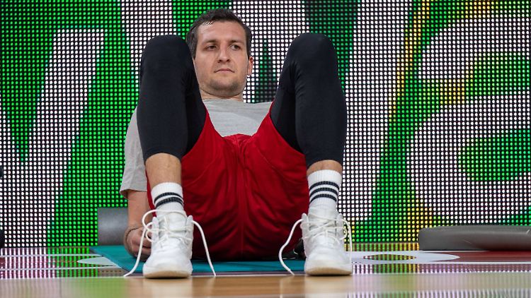 Zipser ist wieder dabei. Spielen kann er aber noch nicht.